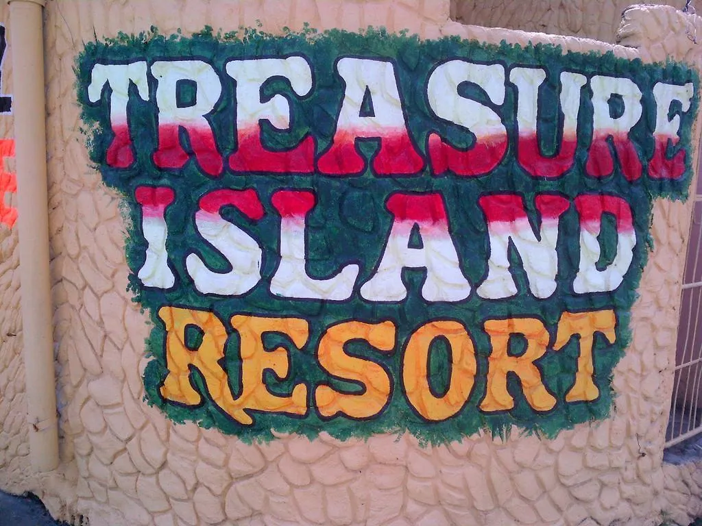 Treasure Island Resort Olongapo 3*,